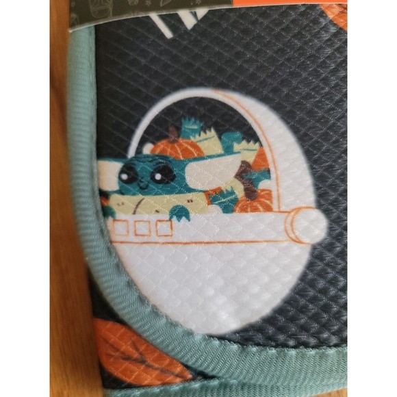 Disney Star Wars Mandalorian Grogu Halloween Dish Drying Mat 16x18" - Picture 2 of 3